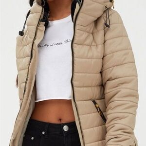 EUC PrettyLittleThing Cream/tan “stone” Mara Puffer Jacket